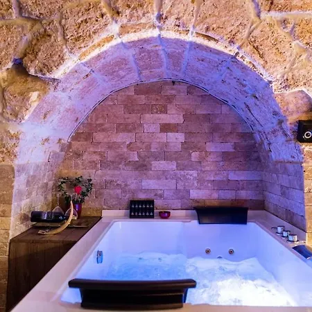 Corte Lirice Paradiso B&B 지오이아델콜레