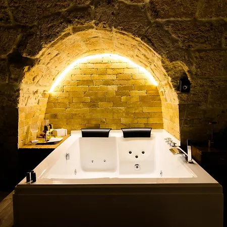 Corte Lirice Paradiso Oda ve Kahvaltı