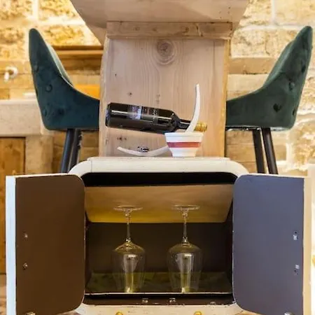 Corte Lirice Paradiso 住宿加早餐酒店 4*